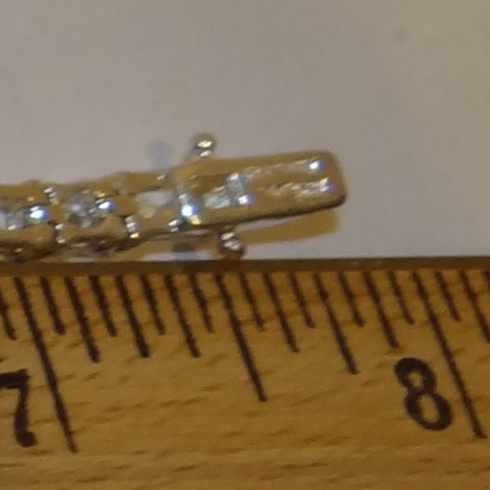 White Topaz 7 1/2" In-Line Tennis Bracelet - Picture 8 of 8